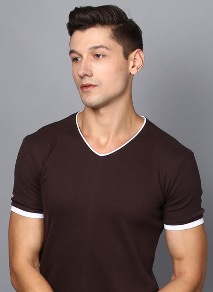 Basic Brown V-Neck T-shirt with Contrast Lining